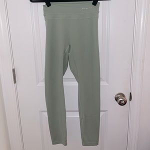 Gymshark X Whitney Simmons V2 leggings in Moss Green - Size Medium